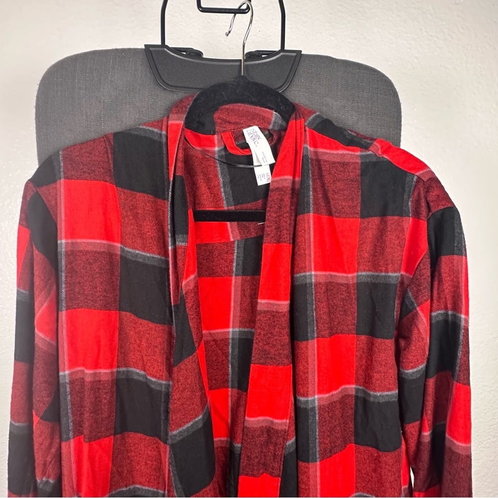 Stars Above Red and Black Plaid Robe - Picture 4 of 6